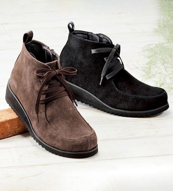 BELLUNA（ベルーナ）の「４Ｅ牛革スエードワラビー風シューズ（ブーツ）」｜詳細画像