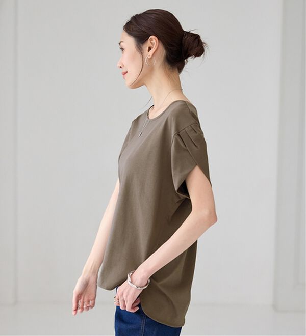 BELLUNA（ベルーナ）の「華奢見せ！後ろ美人デザインプルオーバー（カットソー）」｜詳細画像