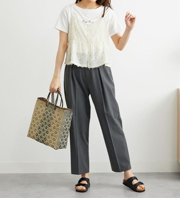 BELLUNA（ベルーナ）の「シフォン素材フェザービスチェ（タンクトップ・キャミソール）」｜詳細画像