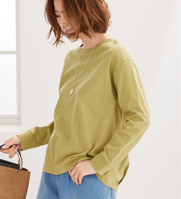 BELLUNA（ベルーナ）の「綿１００％大人顔サマ見え裾タックデザインプルオーバー（カットソー）」｜詳細画像