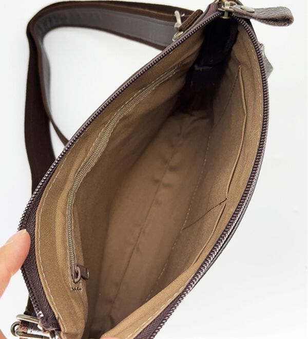 「縁起の良い瓢箪柄印伝と姫路レザーの２ＷＡＹショルダー（メンズショルダーバッグ）」｜詳細画像