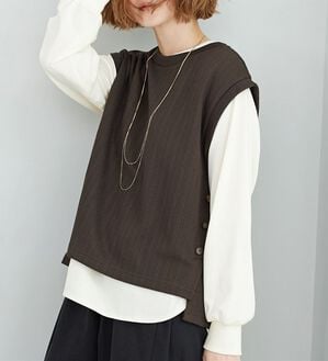 BELLUNA（ベルーナ）の「ジャカード素材裾ボタンデザインアンサンブル（カットソー）」｜詳細画像