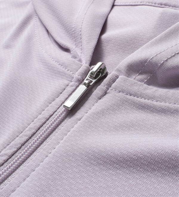 BELLUNA（ベルーナ）の「【接触冷感/UV対策/軽量】ヒンヤリ＆UV対策軽量パーカー（パーカー）」｜詳細画像