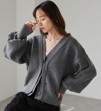 RANAN（ラナン）の「フロントレイヤードＶカーディガン（ニットカーディガン）」