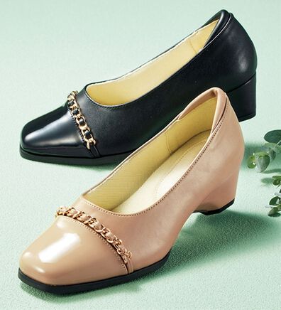 BELLUNA（ベルーナ）の「４Ｅチェーン使いウェッジパンプス（パンプス）」