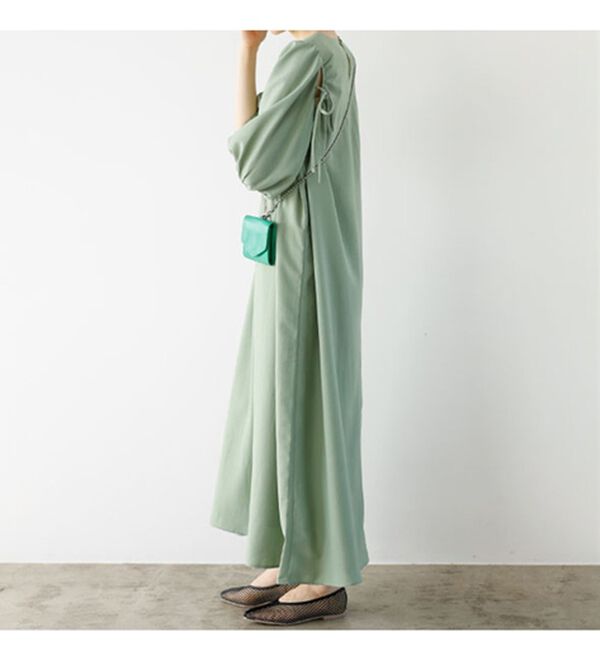 GeeRA（ジーラ）の「ふんわり素材アームスリットフレアーワンピ―ス（その他ワンピース）」｜詳細画像