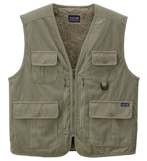 「柔らかコーデュロイ裏ボア多ポケットベスト（メンズベスト）」｜ベージュ