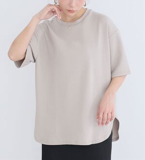 A HAPPY MARILYN（アハッピーマリリン）の「【Ｍ～８Ｌ】【ハッピーさらりん】裾ラウンド五分袖Ｔシャツ（Tシャツ）」｜ベージュ