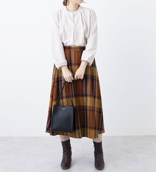 BELLUNA（ベルーナ）の「ジョーゼット素材衿フリルブラウス（ブラウス）」｜詳細画像