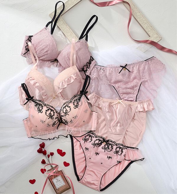 YU'NOW（ユナウ）の「ｔｏ　ｍｅｅブラ＆ショーツ（ブラジャー＆ショーツセット）」｜詳細画像