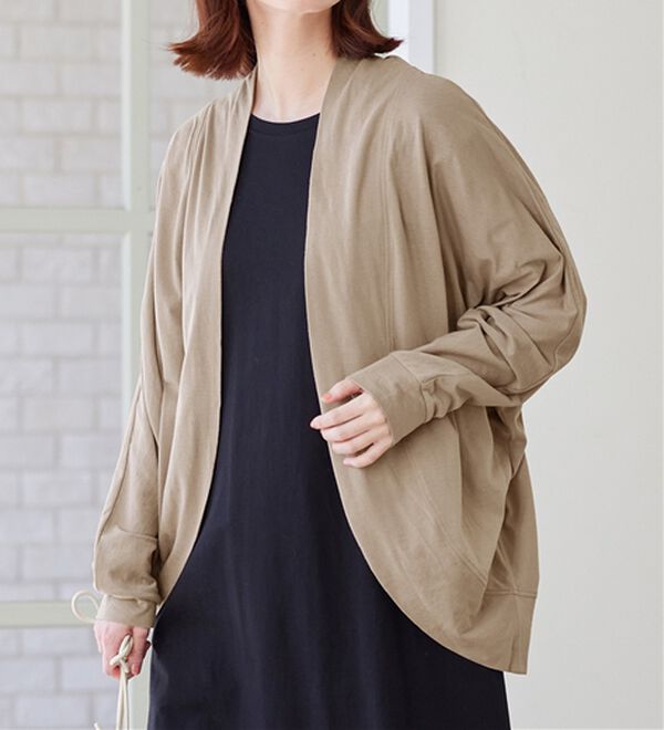 Viola e Viola（ヴィオラ エ ヴィオラ）の「【５つの機能付】ＵＶ対策に！ひんやり　ゆるドルマンカーディガン（ニットカーディガン）」｜詳細画像