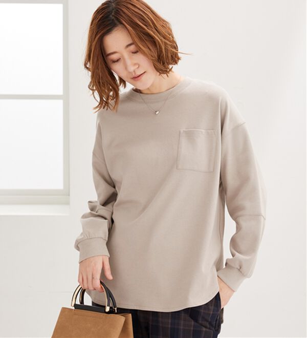 BELLUNA（ベルーナ）の「吸湿発熱ポンチ素材袖切替プルオーバー（カットソー）」｜詳細画像