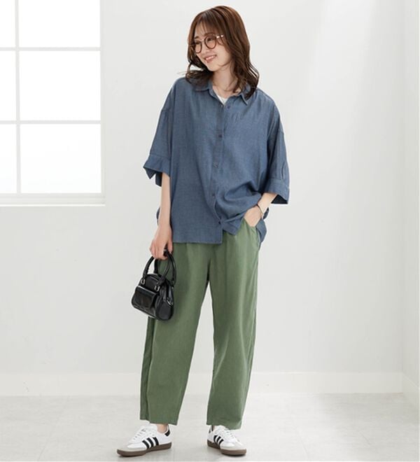 BELLUNA（ベルーナ）の「シアーデニム素材裾タックゆったりシャツ（シャツ）」｜詳細画像