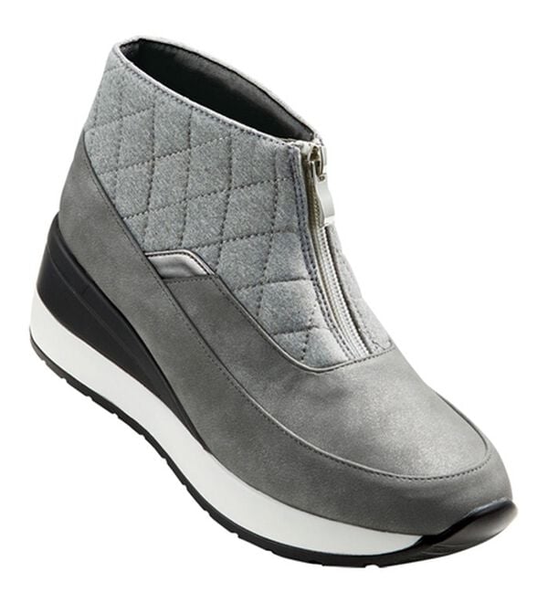 BELLUNA（ベルーナ）の「４Ｅ厚底キルティングショートブーツ（ブーツ）」｜グレー