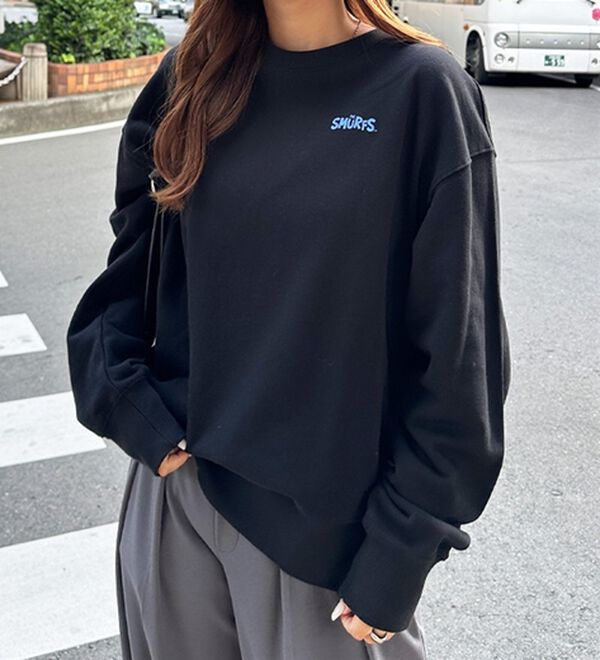 GeeRA（ジーラ）の「【スマーフ】コラボプリントスウェット（メンズカットソー）」｜詳細画像