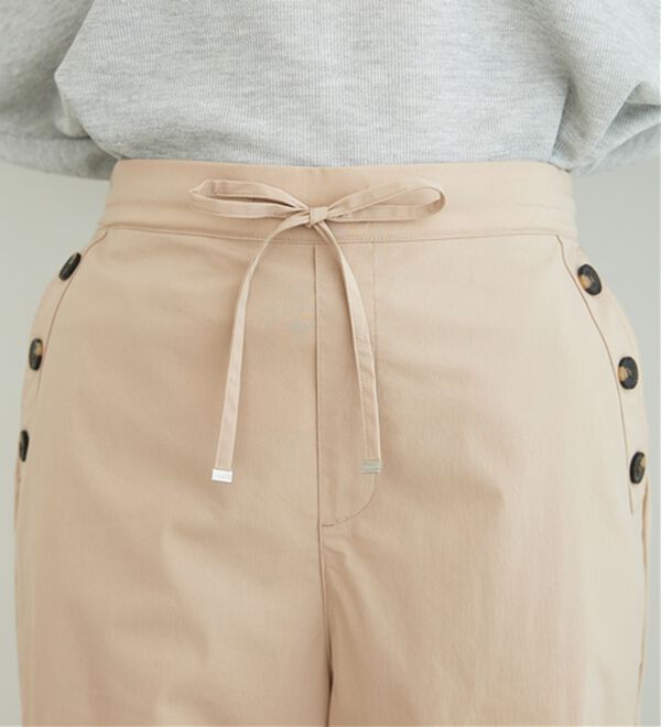 BELLUNA（ベルーナ）の「サラリ綿混ボタン使いワイドパンツ（ワイドパンツ・ガウチョ）」｜詳細画像