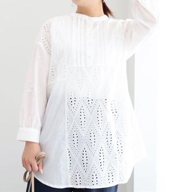 BELLUNA（ベルーナ）の「パネル柄レース刺しゅうシャツチュニック（チュニック）」｜オフ白