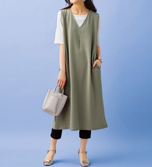 BELLUNA（ベルーナ）の「Ｖネックジャンパースカートアンサンブル（チュニック）」｜カーキ