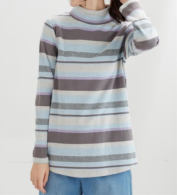BELLUNA（ベルーナ）の「ふわふわ裏ファーハイネックプルオーバー（カットソー）」｜詳細画像