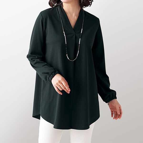 BELLUNA（ベルーナ）の「黒があせにくいＶネックチュニック（チュニック）」｜詳細画像