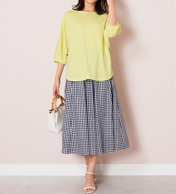 BELLUNA（ベルーナ）の「ラメ調肩ボタンデザインプルオーバー（カットソー）」｜詳細画像