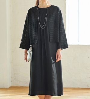 BELLUNA（ベルーナ）の「幾何柄レースボレロジャケットワンピースアンサンブル（ブラックフォーマル（喪服・礼服））」｜詳細画像