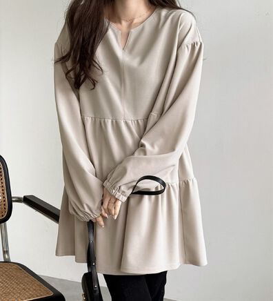 GeeRA（ジーラ）の「前後２ＷＡＹボリュームティアードブラウス（チュニック）」