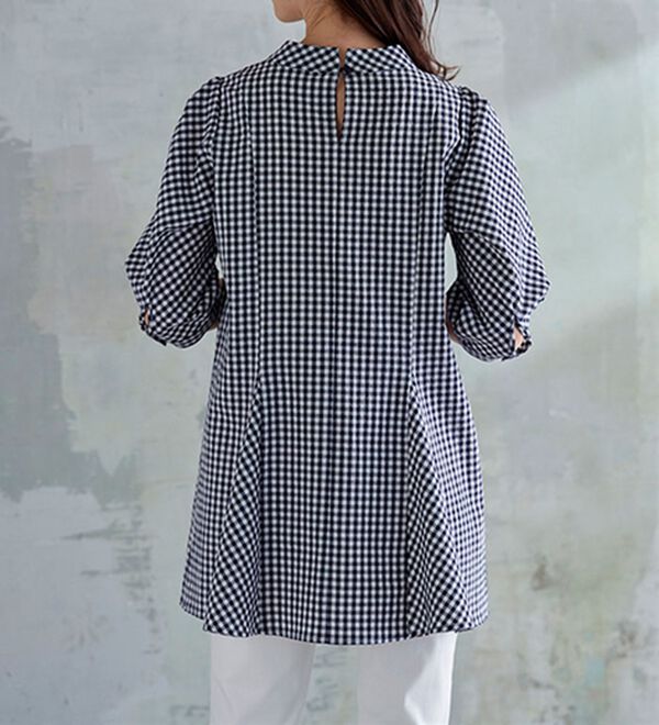 BELLUNA（ベルーナ）の「着痩せ！サッカー素材切替ブラウス（ブラウス）」｜詳細画像