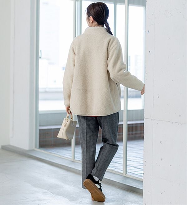 BELLUNA（ベルーナ）の「裏フリースボア素材スタンドネックブルゾン（ブルゾン）」｜詳細画像