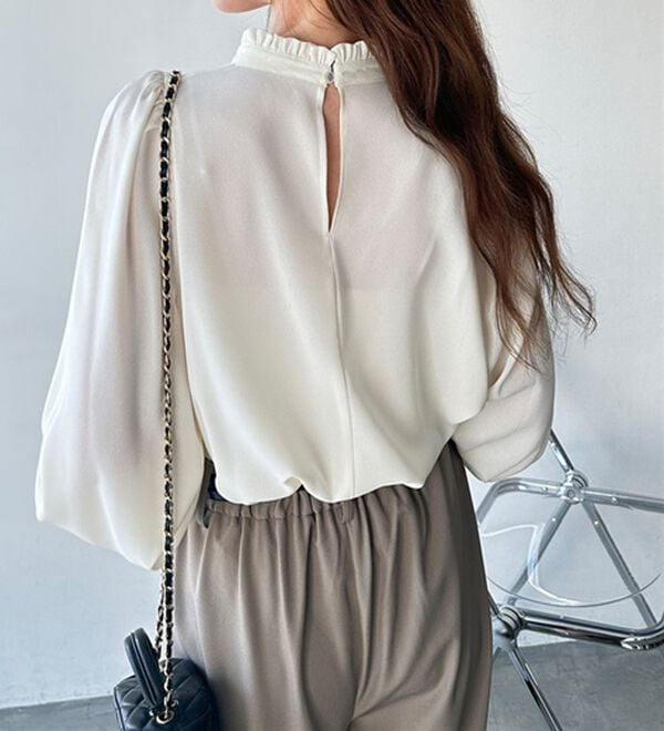 GeeRA（ジーラ）の「フリル衿バルーンスリーブブラウス（ブラウス）」｜詳細画像