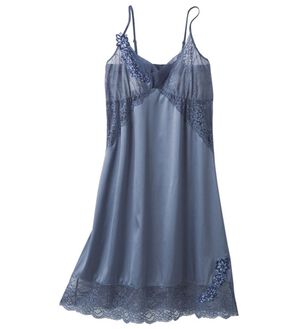 LAVIENNE（ラヴィエンヌ）の「【ラヴィモア】ときめき気分のスリップ（スリップ・ペチコート）」｜ネイビー