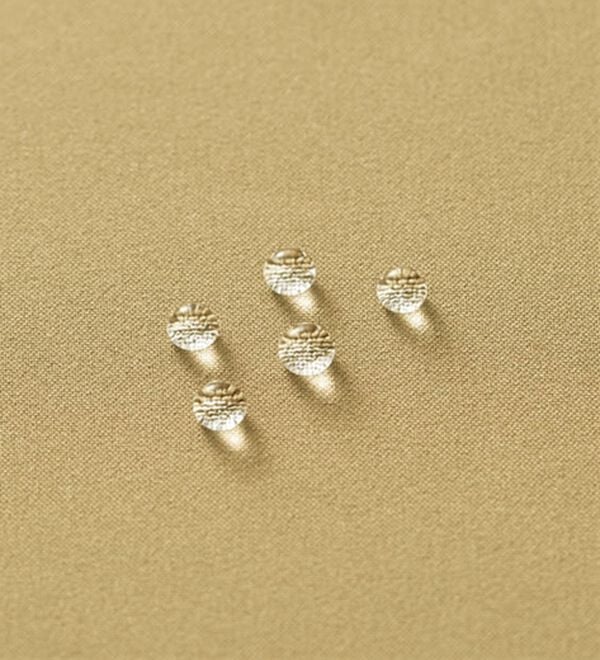 BELLUNA（ベルーナ）の「動きやすい！はっ水＆防風ブルゾン（ブルゾン）」｜詳細画像