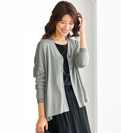 BELLUNA（ベルーナ）の「ボタン使いラメ入りカーディガン（ニットカーディガン）」