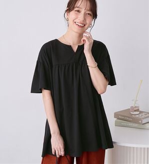 Viola e Viola（ヴィオラ エ ヴィオラ）の「軽やか綿混カットソーキーネックチュニック（チュニック）」｜ブラック