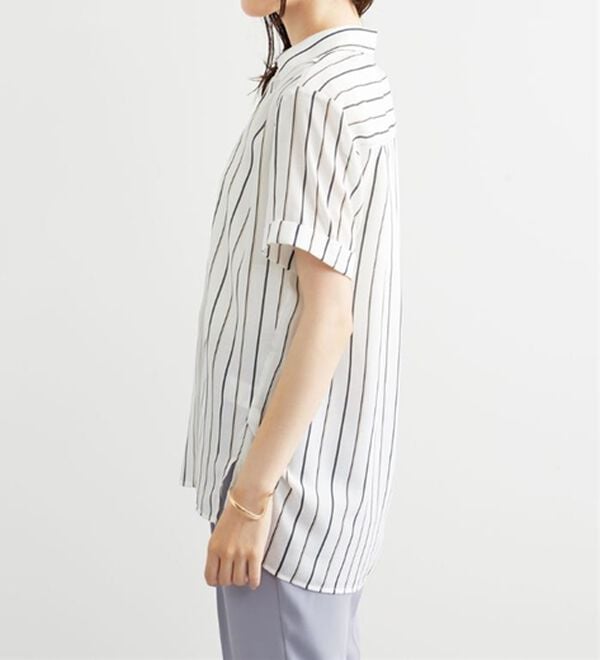 BELLUNA（ベルーナ）の「エアリーツイル裾タックシャツチュニック（チュニック）」｜詳細画像