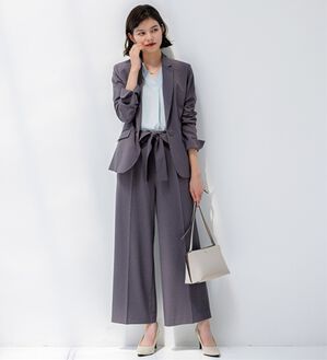 GeeRA（ジーラ）の「【2点セット】選べるボトム！洗えて型くずれしないパンツスーツセット（パンツスーツ）」｜ワイドパンツ／グレーストライプ