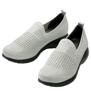 ルフラン（ルフラン）の「ラインストーン付ニットシューズ（パンプス）」｜シルバー