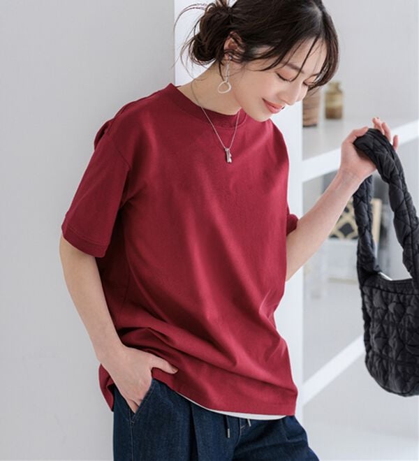 BELLUNA（ベルーナ）の「綿１００％大人顔サマ見えＴシャツ（Tシャツ）」｜レッド