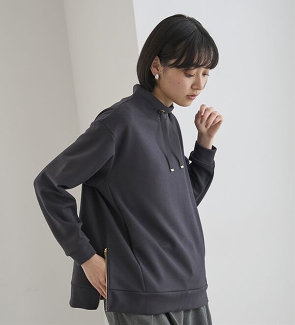 BELLUNA（ベルーナ）の「サイドジップスタンド衿プルオーバー（カットソー）」｜詳細画像