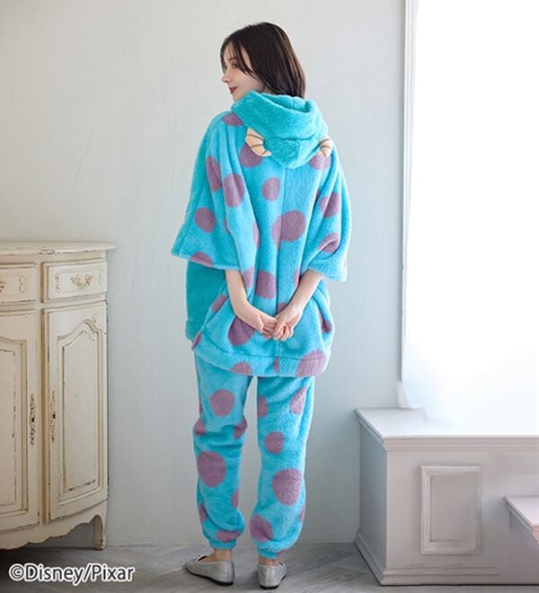 BELLUNA（ベルーナ）の「＜Ｄｉｓｎｅｙ＞【モンスターズ・インク（サリー）】両面ボアポンチョ（パジャマ・ルームウェア）」｜詳細画像
