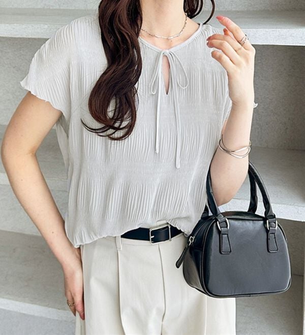 GeeRA（ジーラ）の「前後２ＷＡＹシアーシャーリングブラウス（ブラウス）」｜詳細画像