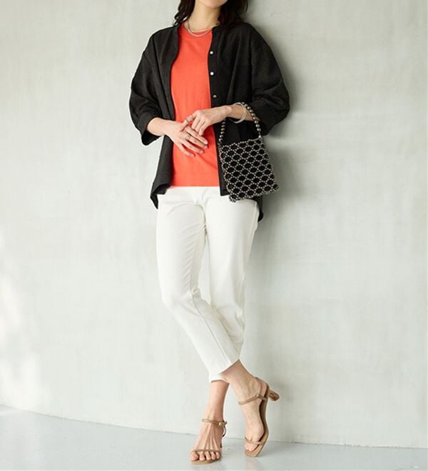 BELLUNA（ベルーナ）の「【再入荷】美ストレッチ素材アンクル丈レギンスパンツ（クロップドパンツ）」｜詳細画像