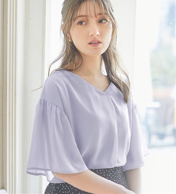 alotta（アロッタ）の「【接触冷感】インナー付フレアー袖タックブラウス（ブラウス）」｜詳細画像