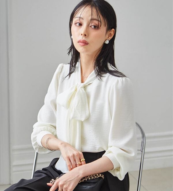 RANAN（ラナン）の「【UV・イージーケア機能付】ボウタイリボンブラウス（ブラウス）」｜詳細画像