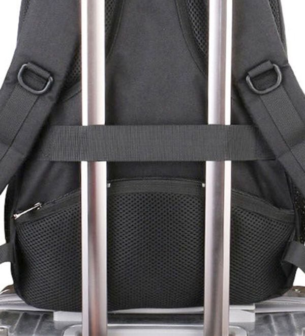 「ＵＳＢポート搭載リュック（その他メンズバッグ）」｜詳細画像