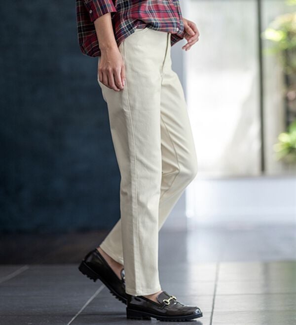 BELLUNA（ベルーナ）の「静電防止！蓄熱綿サテンストレッチカラーパンツ（フルレングスパンツ）」｜詳細画像