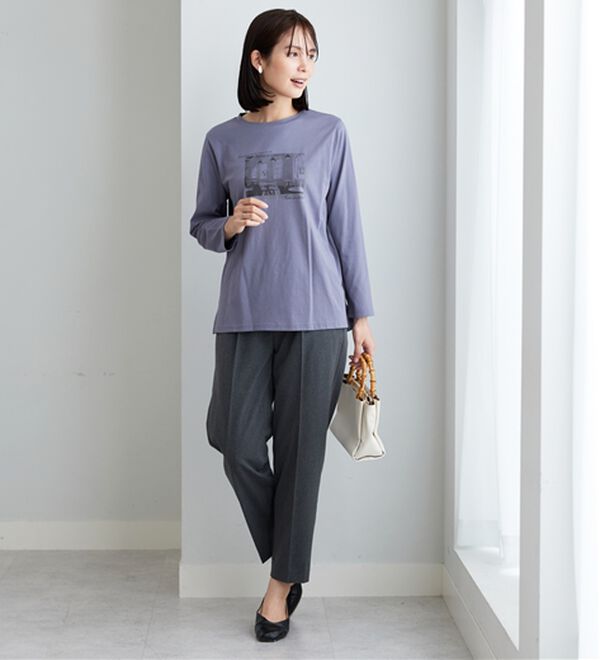 BELLUNA（ベルーナ）の「【着回しのミカタ！】綿100％大人顔サマ見えプリントロンT（カットソー）」｜詳細画像