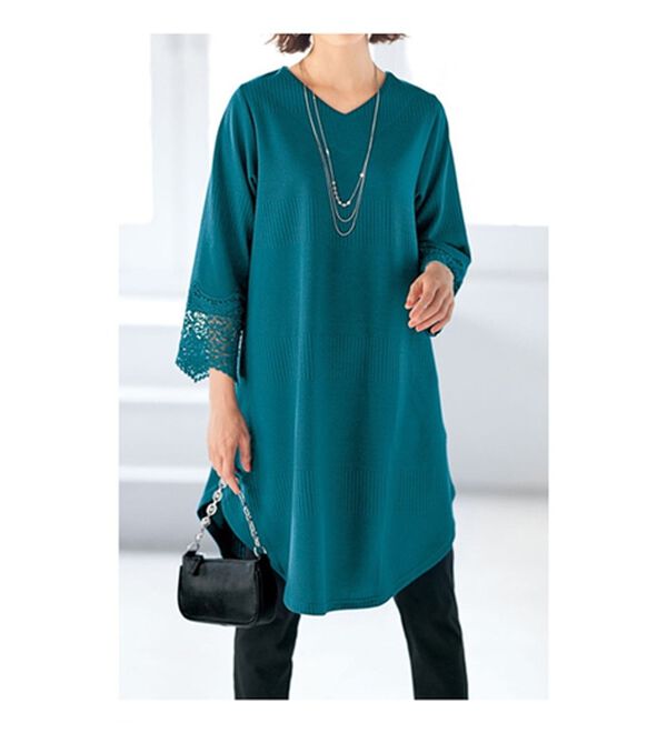 BELLUNA（ベルーナ）の「【２枚組】袖レースジャカードチュニック（チュニック）」｜詳細画像