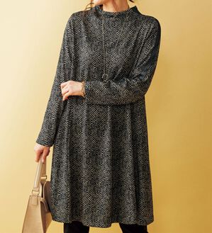 BELLUNA（ベルーナ）の「裏起毛ヘリンボーン柄ライン配色使いチュニック（チュニックワンピース）」｜詳細画像