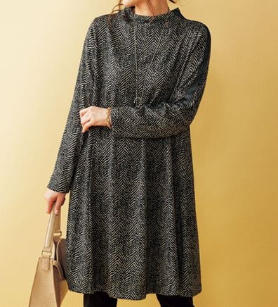 BELLUNA（ベルーナ）の「裏起毛ヘリンボーン柄ライン配色使いチュニック（チュニックワンピース）」